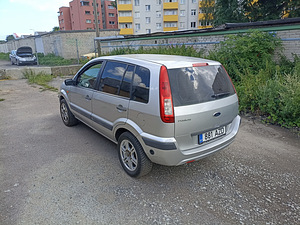 Ford fusion (2 foto / 5)