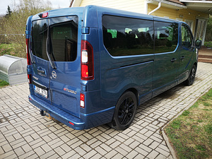 Opel Vivaro (2 фото из 5)