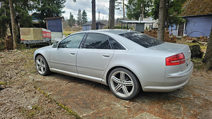 Audi A8 2008 рестайлинг (4 фото из 12)