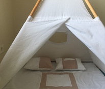 Палатка с подкладкой и 2 подушками