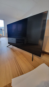 Samsung 4K Smart TV 55" UE55TU8072UXXK (1 foto / 2)