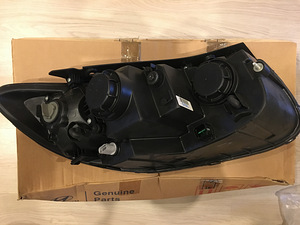 Uus vasak halogeen esituli Hyundai Santa Fe 2006-2010 (2 foto / 3)