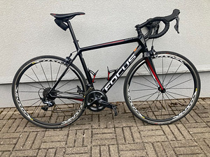 Продается шоссейный велосипед FOCUS IZALCO RACE ULTEGRA (1 фото из 2)