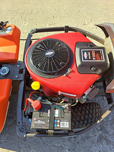 Raider Husqvarna 214T - keskliigendiga murutraktor (5 foto / 5)