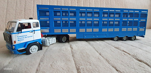 Модель Volvo F89 1:43 (2 фото из 2)