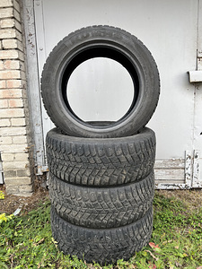Kumho Tyres 225/55 R17 (2 foto / 2)