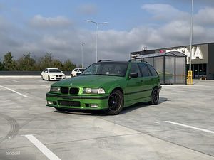BMW E36 2.5i CТРОКЕР (1 фото из 6)