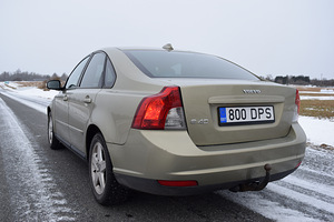 Volvo S40 фейслифтинг (3 фото из 11)