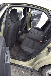 Volvo S40 фейслифтинг (10 фото из 11)