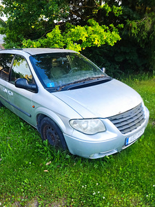 Chrysler Grand Voyager (2 foto / 5)