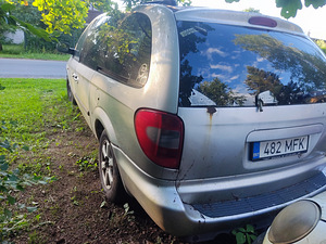 Chrysler Grand Voyager (3 foto / 5)