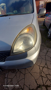 Toyota Yaris Verso varuosadeks (2 foto / 10)