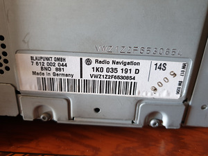 VW original RNS 300 (2 фото из 3)