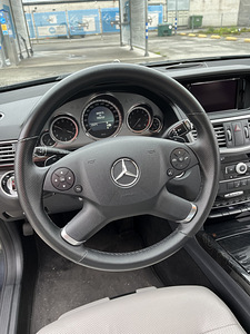 Mercedes-Benz MB E350 W212 rool / rooliratas / roolitee (4 foto / 4)