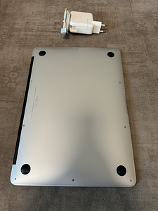 MacBook Air (13-inch, Early 2015) RUS / INT keyboard (6 foto / 6)