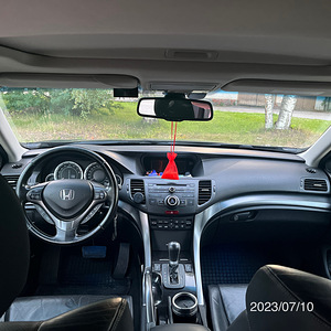 Honda Accord 2.4. 148kw. 2011a. Lpg (8 foto / 15)