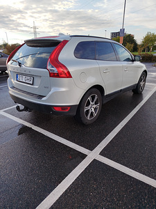 Volvo xc60 2012 d3 (3 foto / 7)