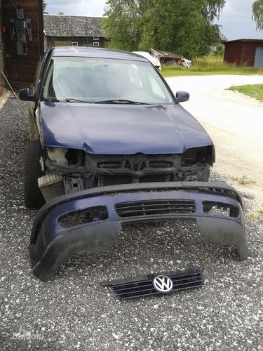 1999 VW Bora на запчасти (фото #1)