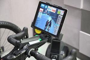 Garmin Tacx Flow Smart Trenažöör + iPad hoidja (3 foto / 4)