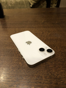 M: Iphone 14 BH:99% (2 foto / 4)