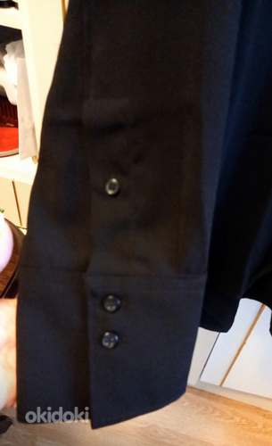 Блузка черная длинная с длинными рукавами, карманами (фото #4)