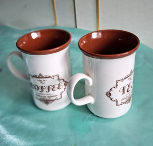 Kolkektsiooni tee-kohviruusid portselaanist 350-200 ml (7 foto / 7)