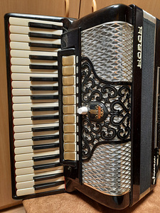 Akordion Horch Superior 120 (2 foto / 3)