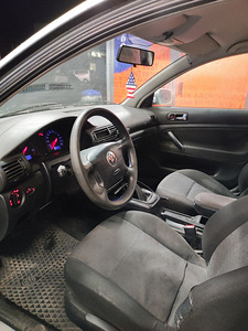 VW Passat 1.9 TDI 66kw (4 foto / 5)