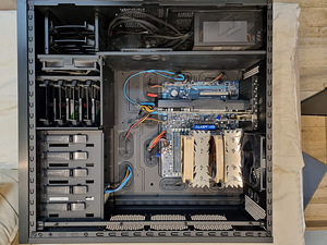 Mänguarvuti mahuka soliidse korpusega, nagu uus, 2.4 TB SSD (5 foto / 9)