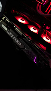ASUS RTX 3060 Ti (1 foto / 5)