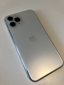 Продам iPhone 11 про 256 гб (2 фото из 3)