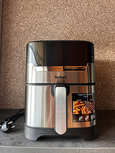 Аэрогриль и гриль Tefal EasyFry 2-in-1.