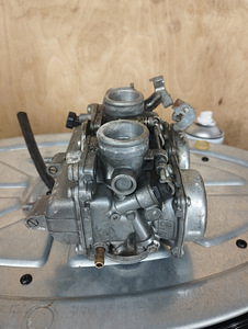 250cc karburaatorid (3 foto / 3)