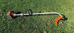 HUSQVARNA 122C MURUTRIMMER (1 foto / 8)