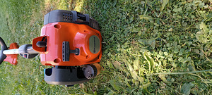 HUSQVARNA 122C MURUTRIMMER (5 foto / 8)