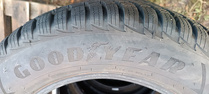 185/65 R15 GOODYEAR (1 фото из 3)