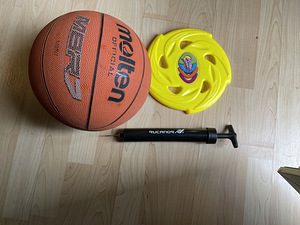 Korvpall, pump ja lendav taldrik (1 foto / 1)