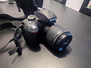 Nikon D3300 komplekt (1 foto / 9)