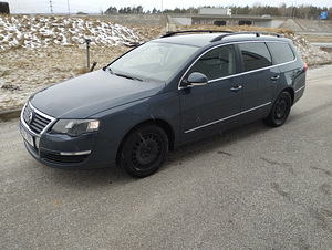 VW Passat 1,9 TDI (1 foto / 8)