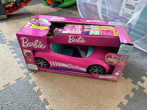 HOT WHEELS BARBIE kaugjuhtimispuldiga kabriolett auto +nukk (1 foto / 8)