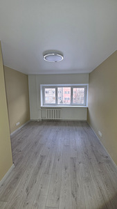 Remonditood korterite. Tapeedi, kips, Porandad, värvimine (4 foto / 9)