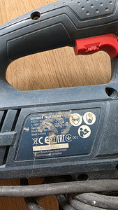 Tikksaag Bosch GST 8000 (3 foto / 4)