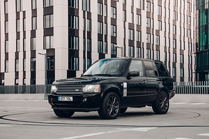 Land Rover Range Rover Vogue 3.0TD 153kw '06 (6 foto / 11)