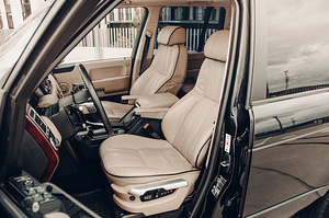 Land Rover Range Rover Vogue 3.0TD 153kw '06 (8 foto / 11)