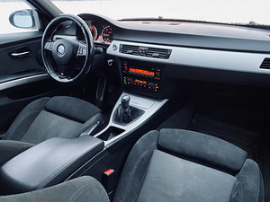 BMW 320 M Package 2.0d 120kW (8 фото из 14)