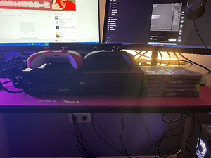 Müüa xbox one koos kinecti ja kõigega mis pildil (2 foto / 3)