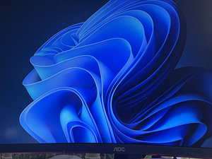Monitor AOC Q27G2U/BK 27” 144hz (1 foto / 3)