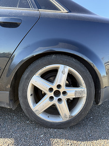 Audi A4 B6 2.5 TDI 132kw (3 foto / 13)