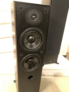 Kõlarid Yamaha NS-50F koos kesk ja tagakõlaritega (6 foto / 8)