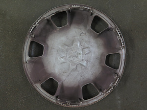 Toyota originaal Ilukilbid 15" 2 tk. (IK1) (4 foto / 5)